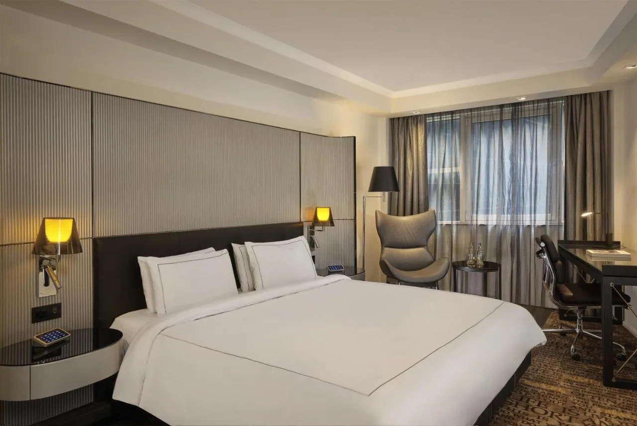 Superior Queen Room